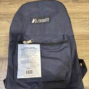 Everest Luggage Basic Backpack - Navy NWT.  15" L 11"W